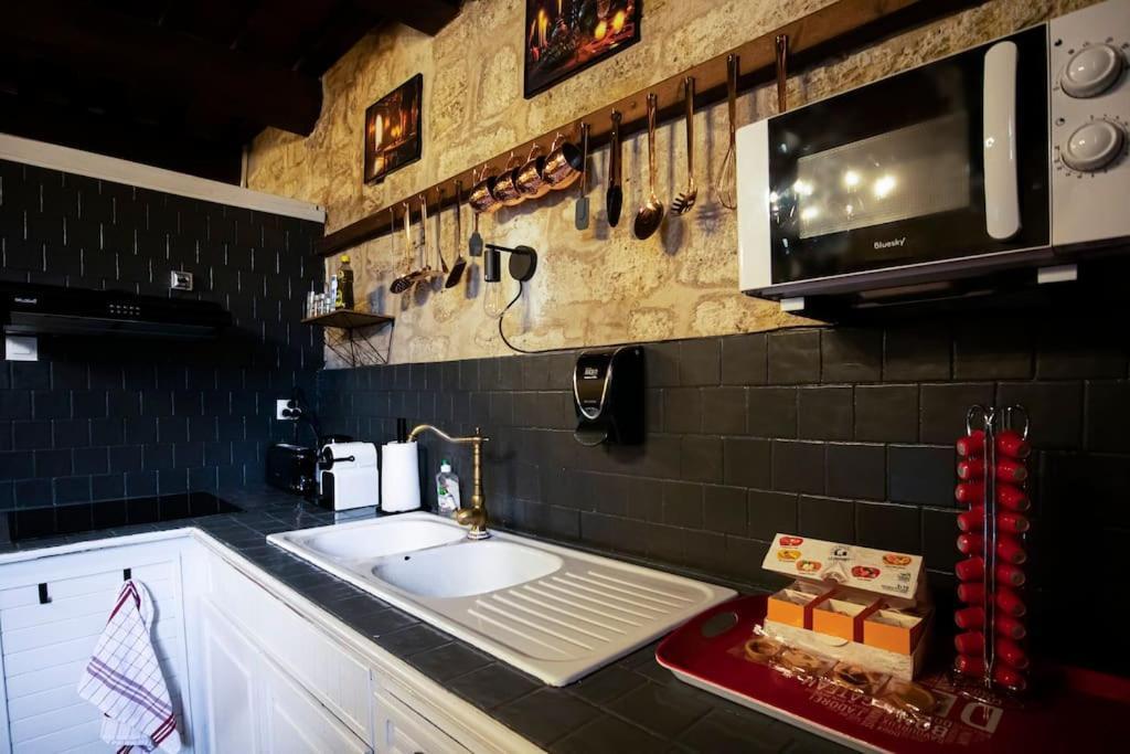 Apartamento Le Moliere - Enigme Et Sauna Pézenas Exterior foto