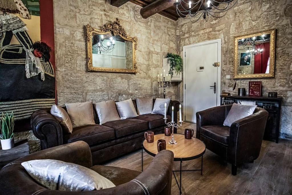 Apartamento Le Moliere - Enigme Et Sauna Pézenas Exterior foto