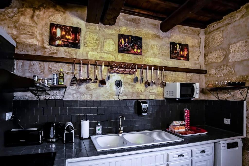 Apartamento Le Moliere - Enigme Et Sauna Pézenas Exterior foto